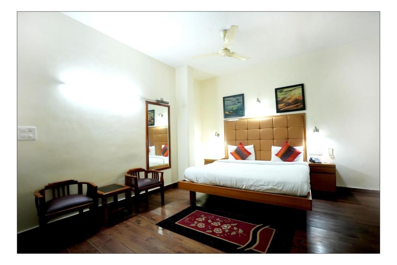 Hotel Oscar - Hauz Khas New Delhi Nova Deli Exterior foto