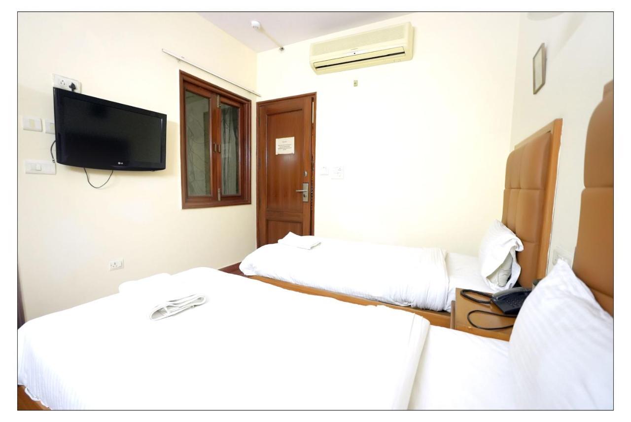 Hotel Oscar - Hauz Khas New Delhi Nova Deli Exterior foto