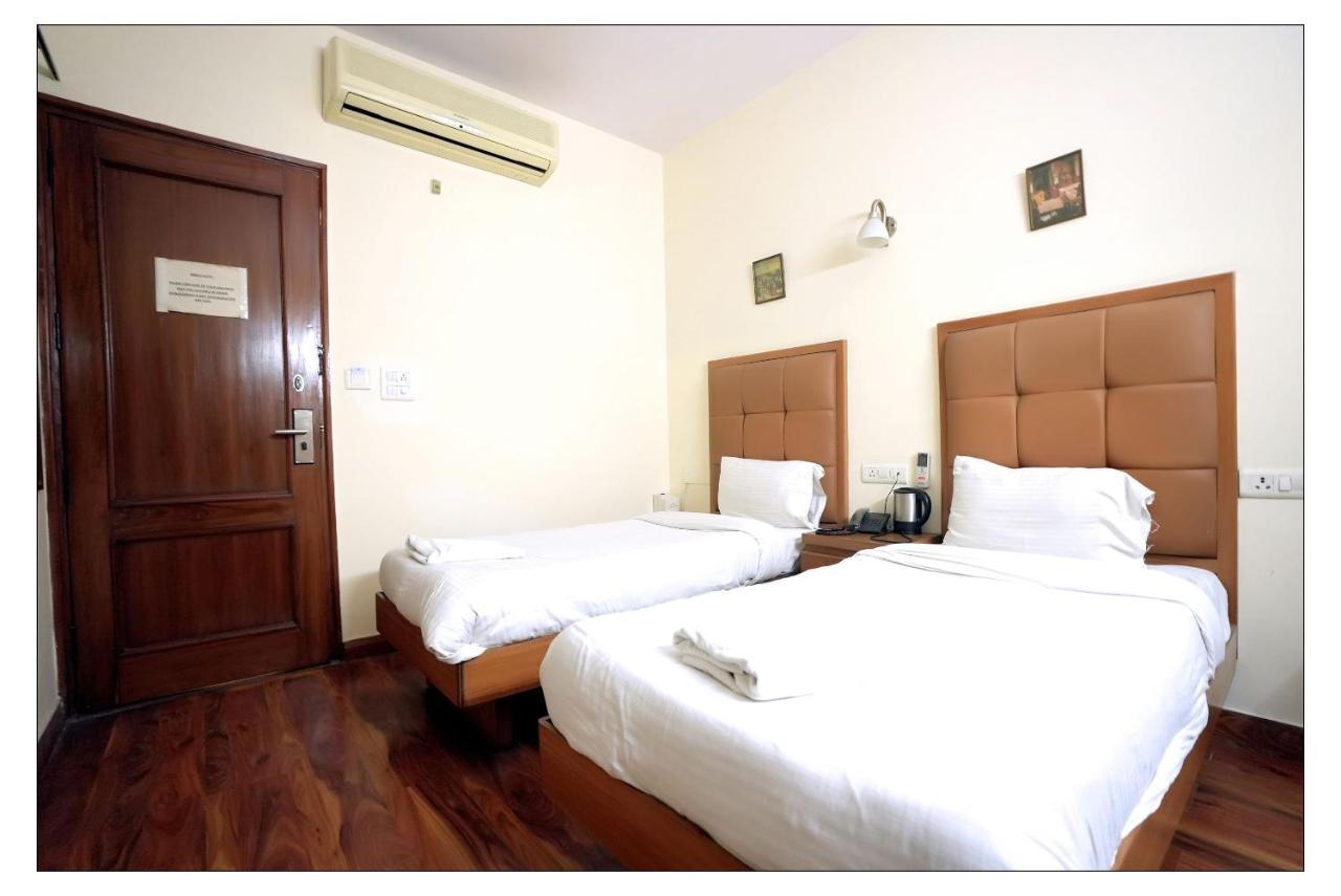 Hotel Oscar - Hauz Khas New Delhi Nova Deli Exterior foto